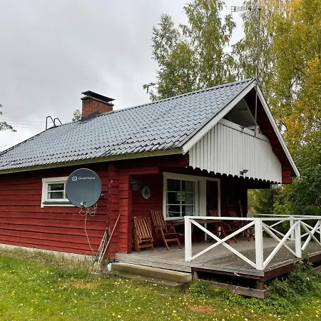 Metsaetaehti Punkaharjulla Chalet Vuoriniemi