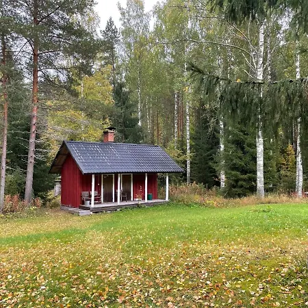 샬레 Metsaetaehti Punkaharjulla *