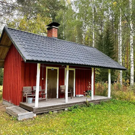 Metsaetaehti Punkaharjulla 木屋