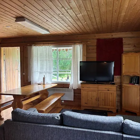 Metsaetaehti Punkaharjulla 木屋