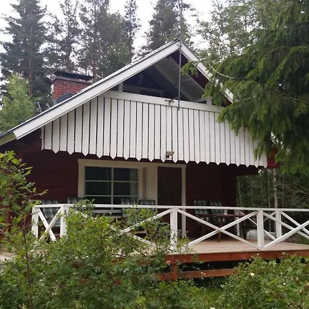 Metsaetaehti Punkaharjulla 샬레 Vuoriniemi